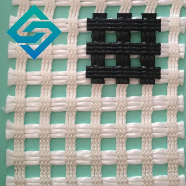 The outer layer is coated with pvc warp knitted polyester geogrid mine false top reinforced flame retardant protection net